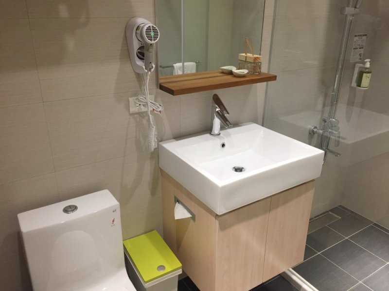  台東。中正藏書館 | 樂旅雙人房